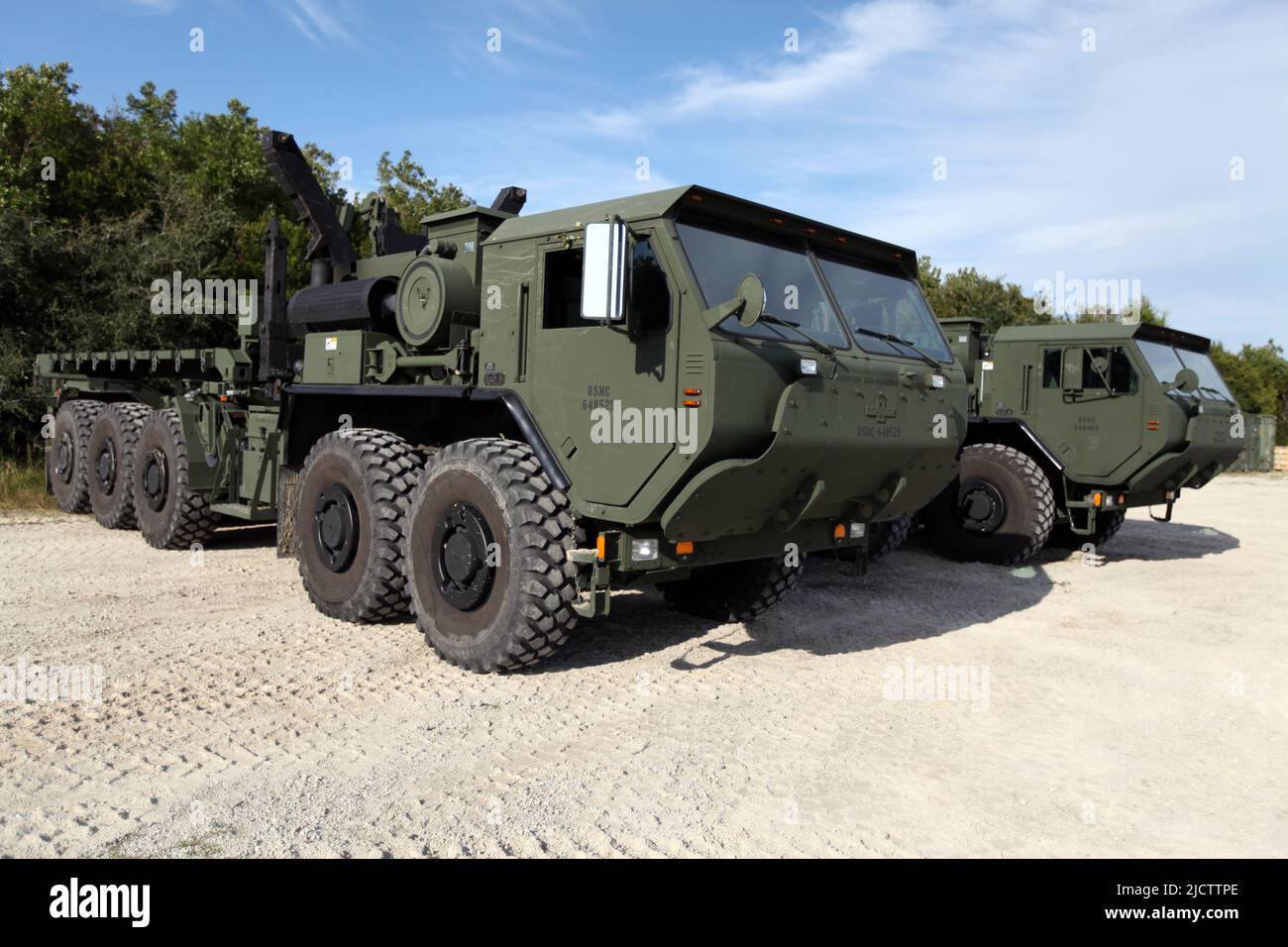 Marines USA con Battaglione 1st, 8th Marine Regiment, 2nd Marine Division, stage i loro veicoli su Forward Operating base (F.O.B.) Bluebird per loro Foto Stock