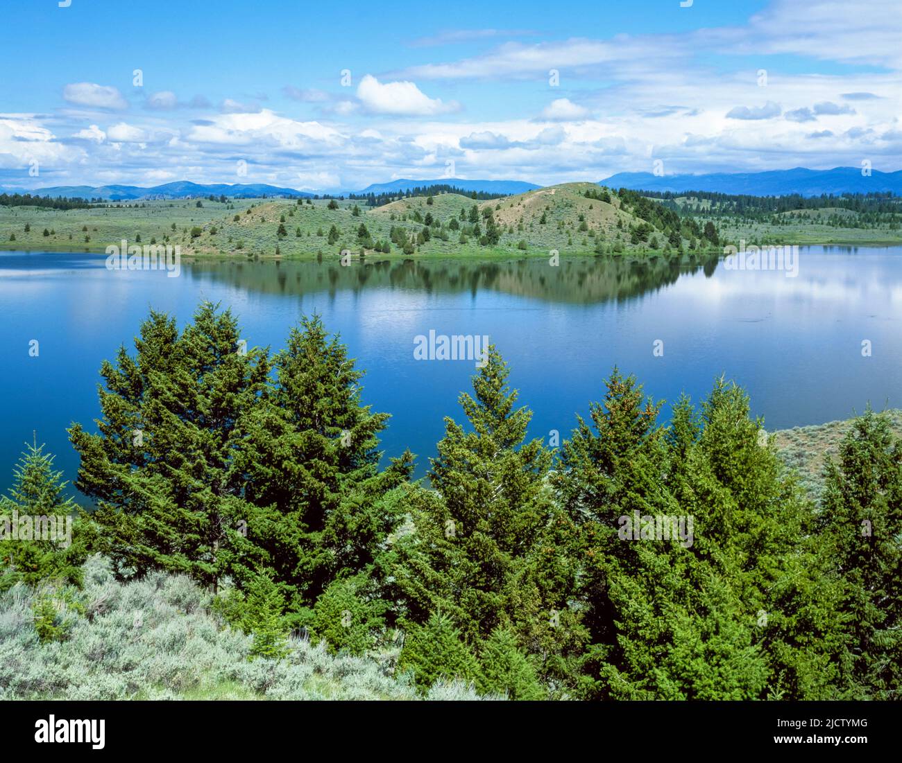 lago kleinschmidt nella valle del fiume blackfoot vicino ovando, montana Foto Stock