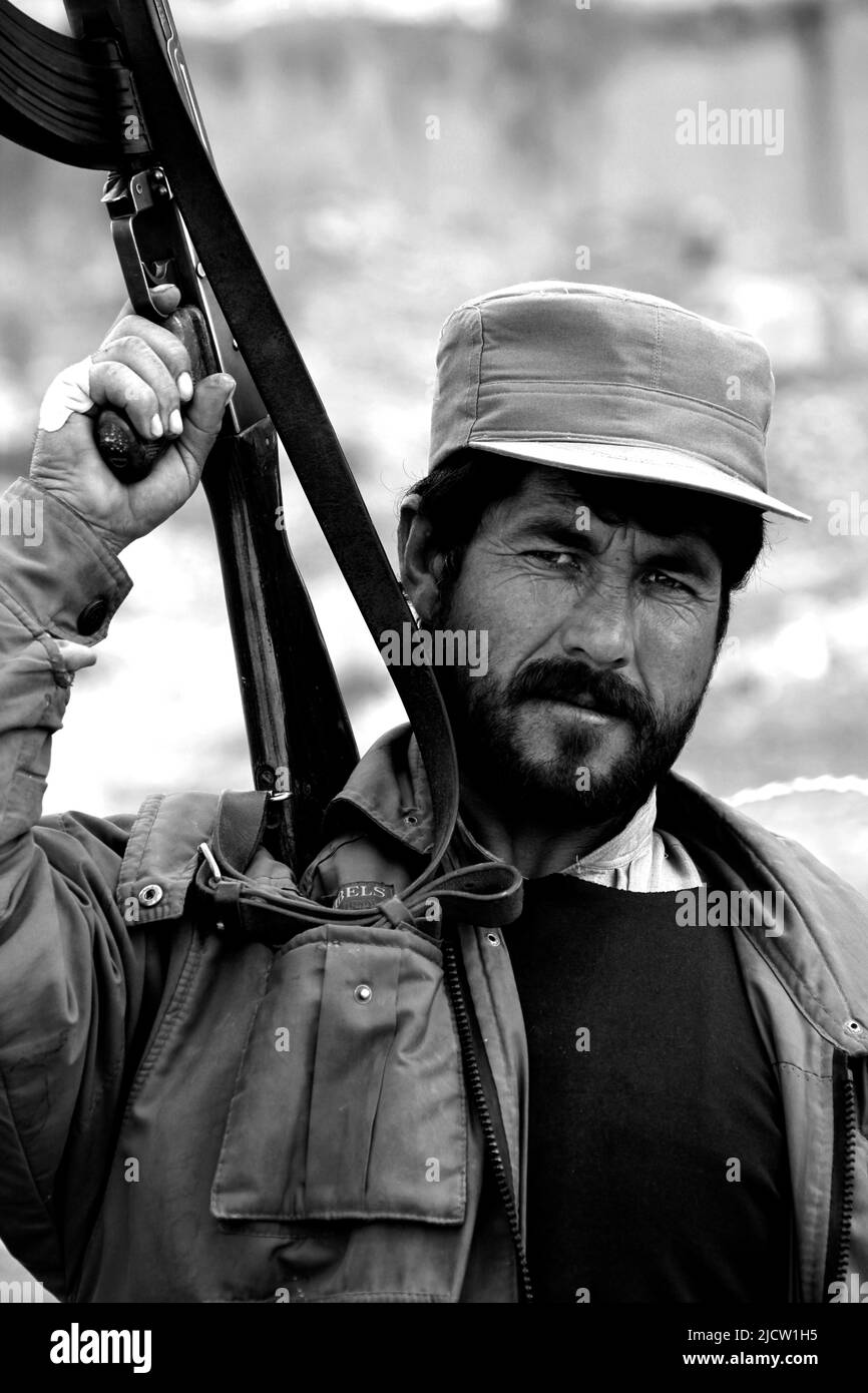 La polizia/militare afghana posa per una foto nella provincia di Helmond, Afghanistan. Foto Stock