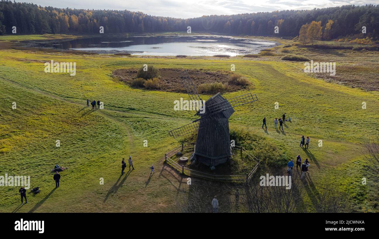 Fuco di mulino e lago. Alta qualità Foto Stock