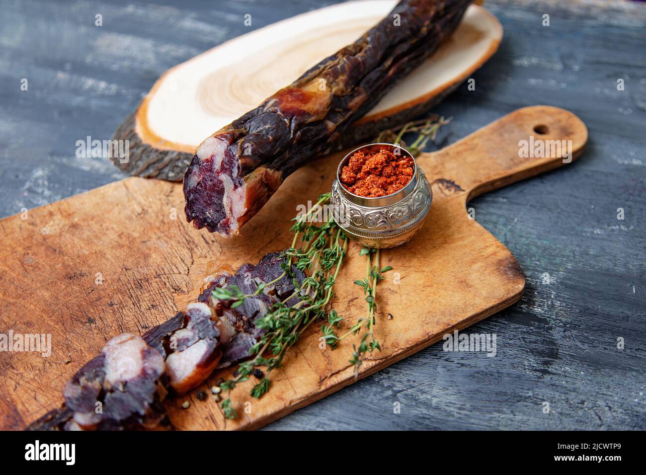 Carne di cavallo e grasso medio asiatico tatar cucina salsiccia Foto Stock