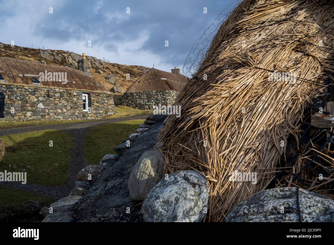 Gearrannan Blackhouse Village a Harris e Lewis Island, Outer Hebrides, Scozia, Regno Unito, Europa Foto Stock