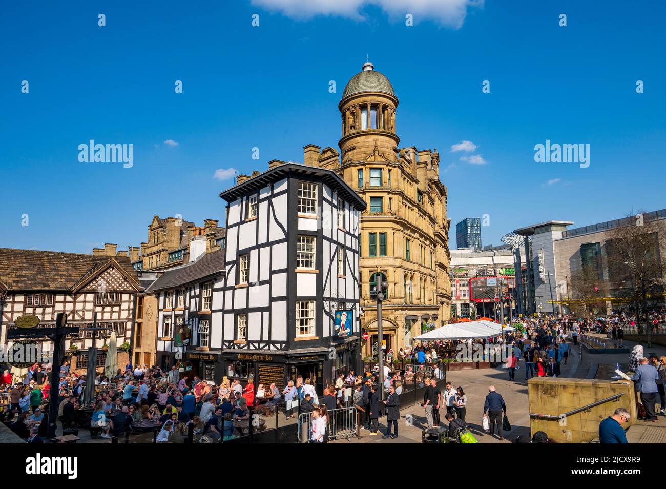 Vista di Exchange Square, Manchester, Inghilterra, Regno Unito, Europa Foto Stock