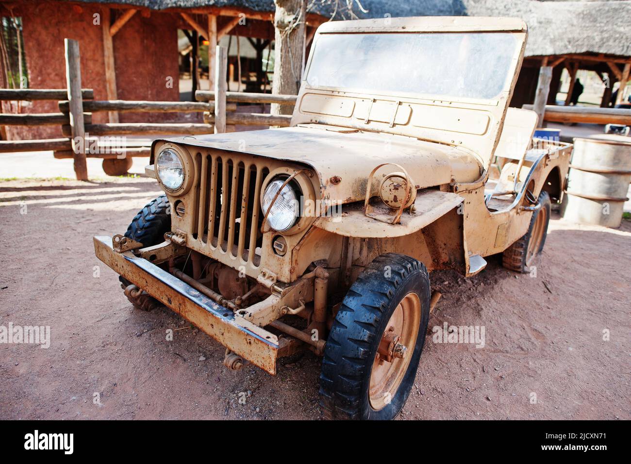 Brno, Repubblica Ceca, Aprile 2022- Vecchia Jeep rara CJ5 kaiser cj 5 usato. Foto Stock