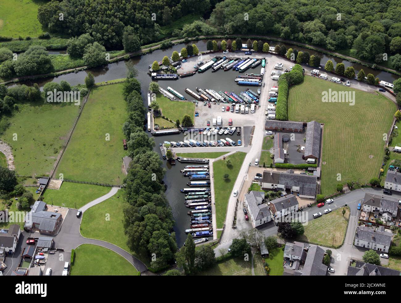 Veduta aerea (verso sud) di Crooke Marina a Shevington vicino Wigan, Lancashire Foto Stock