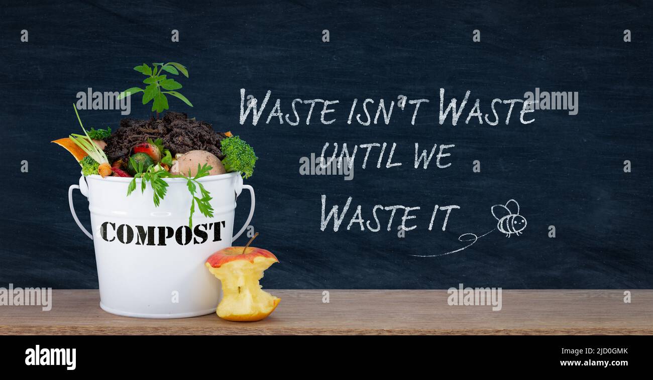 I rifiuti alimentari non sono rifiuti fino a quando non li spreciamo, compost rifiuti alimentari per un cibo sostenibile e uno stile di vita Foto Stock
