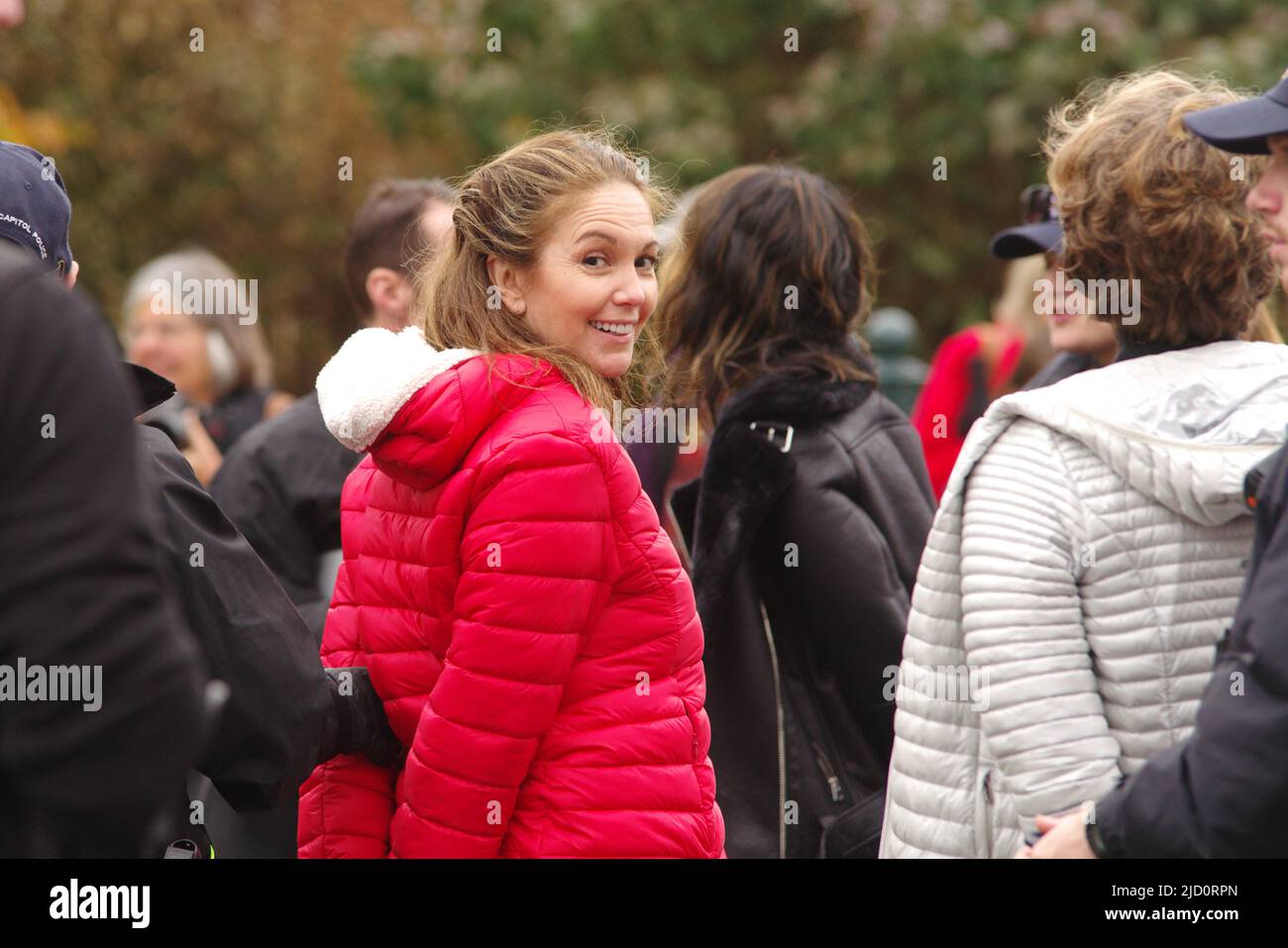 L'attore designato da Oscar Diane Lane viene arrestato a Washington, DC, il 22 novembre 2019, in occasione di una protesta contro il cambiamento climatico del Fire Drill Friday's. Foto Stock