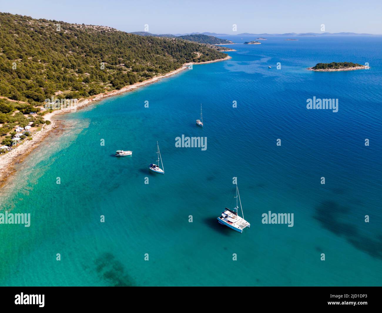 Fui fui, navi nella baia di Kosirina, Murter, isola di Murter, Dalmazia, Croazia Foto Stock