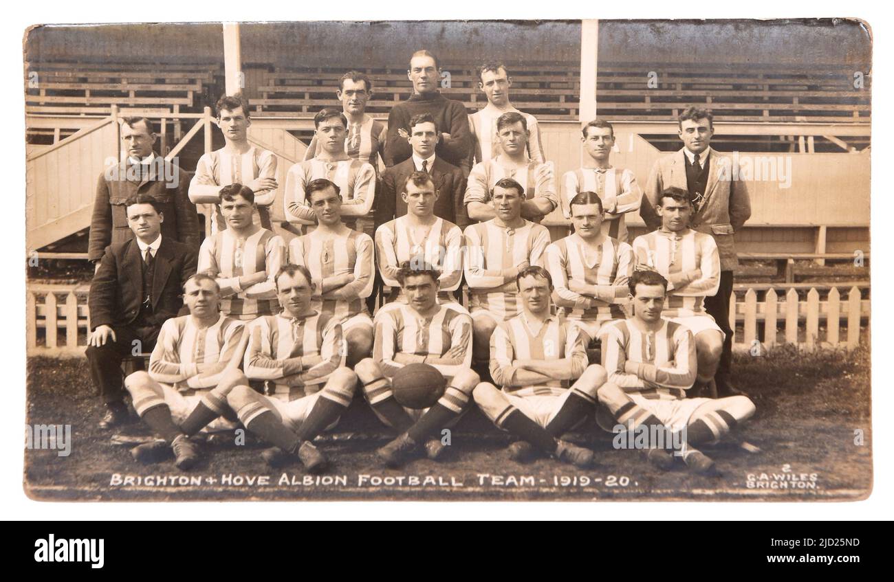 Foto d'epoca della squadra di calcio Brighton & Hove Albion per la stagione 1919 -1920 Foto Stock