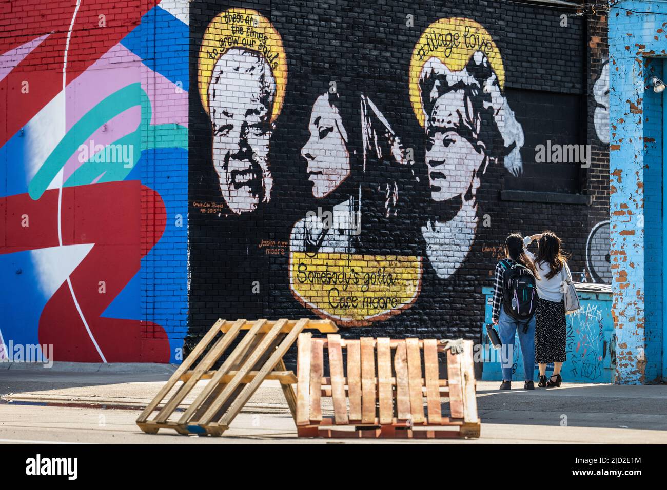 Detroit, Michigan, 23 aprile 2022: Murales al mercato orientale. Foto Stock