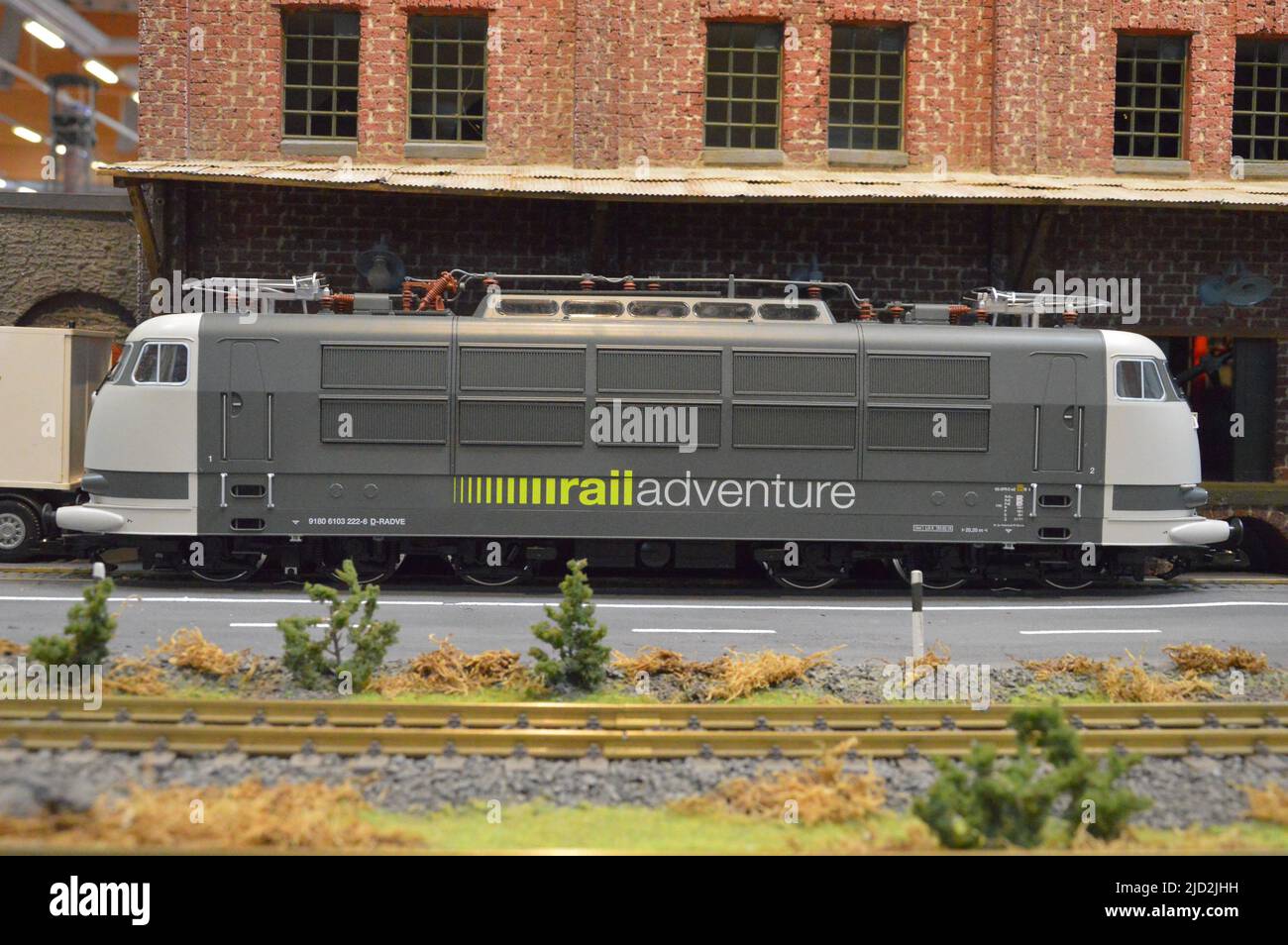 Fiera Model Building dal 28 maggio 2022 a Bad Salzuflen. Modello di locomotiva elettrica. Foto Stock