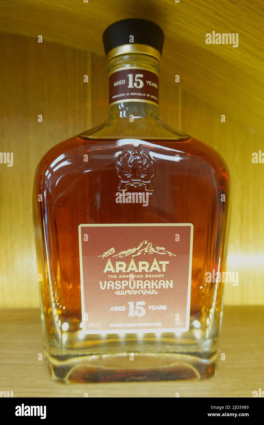 Ararat Brandy in mostra presso il museo e la fabbrica Ararat Brandy, Yerevan, Armenia Foto Stock