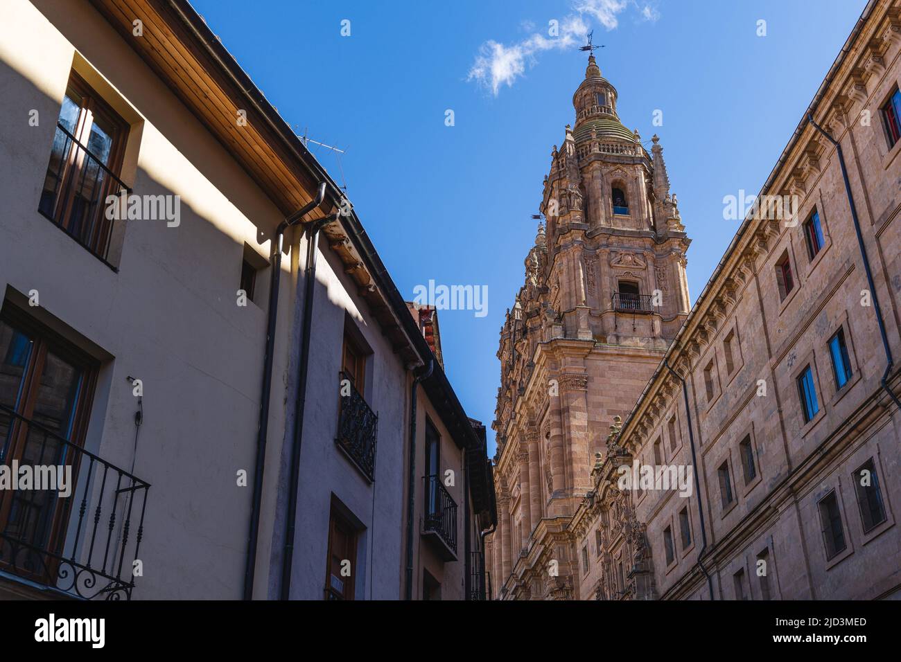 Chiesa di la Clerecia nella città di Salamanca, in Spagna. Foto Stock
