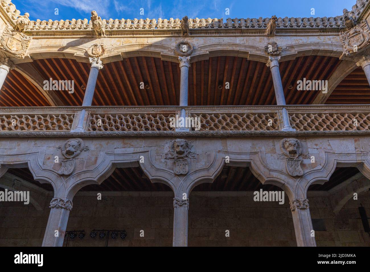 Cortile della Casa de las Conchas nella città di Salamanca, in Spagna Foto Stock