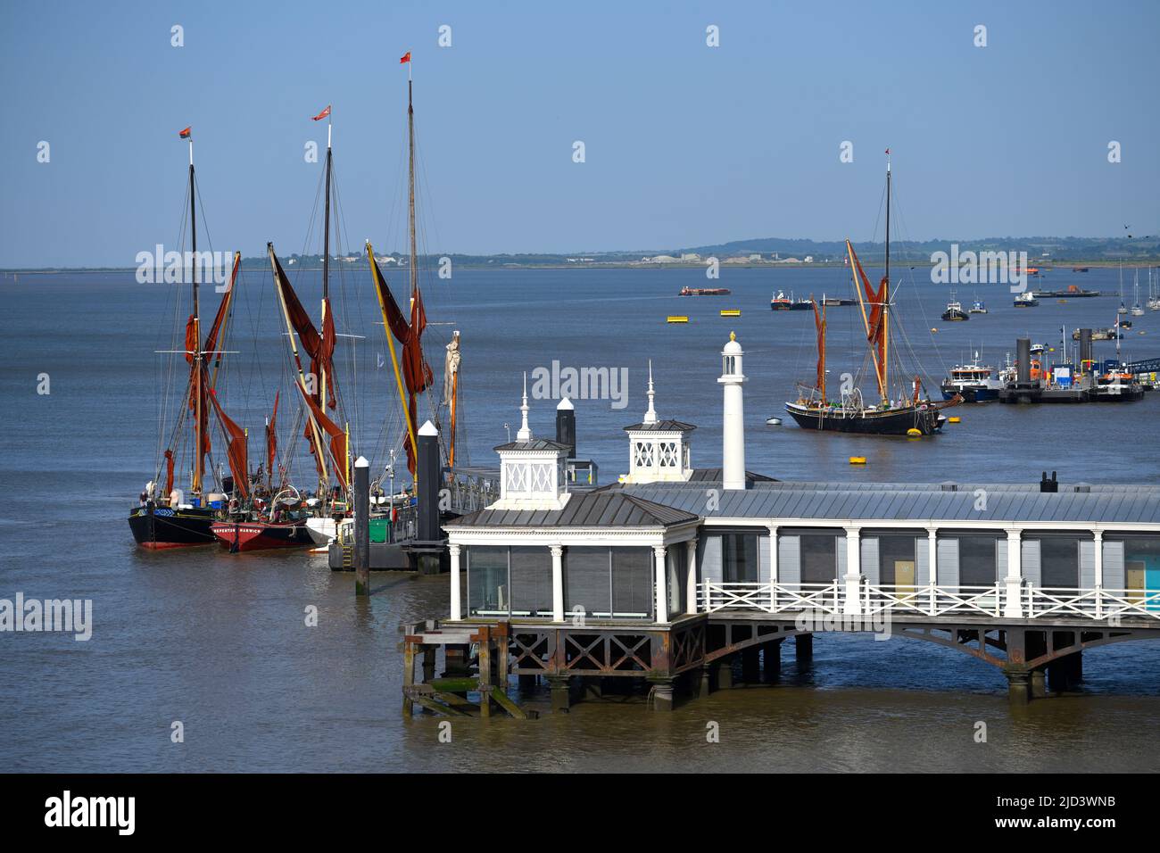 17/06/2022 Gravesend Regno Unito è stato il giorno più caldo dell'anno a Gravesend. La città del Kent è sempre in cima alla classifica con temperature record di rottura. R Foto Stock