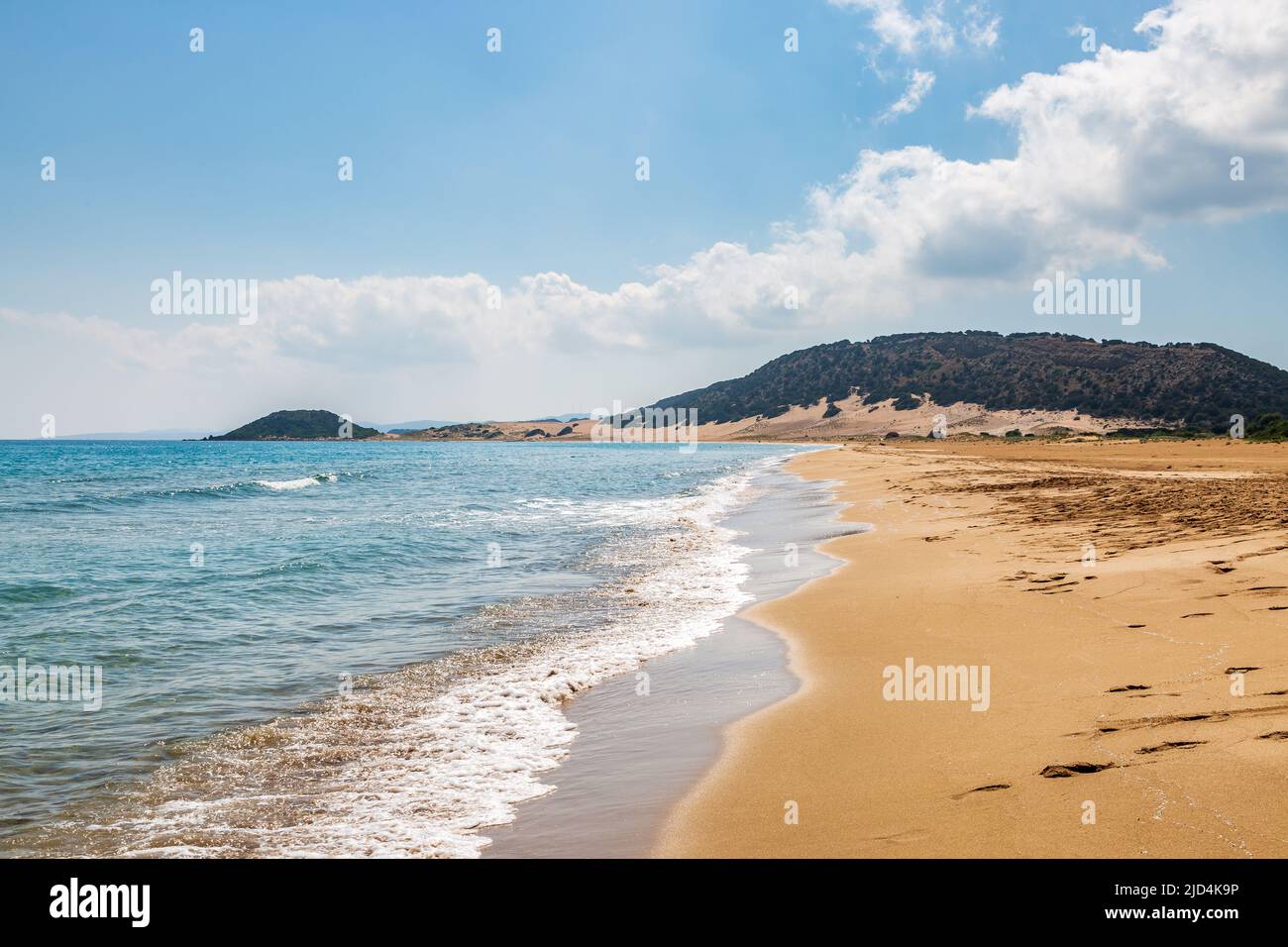 Una vista lungo Golden Beach sulla penisola di Karpas a Cipro Foto Stock