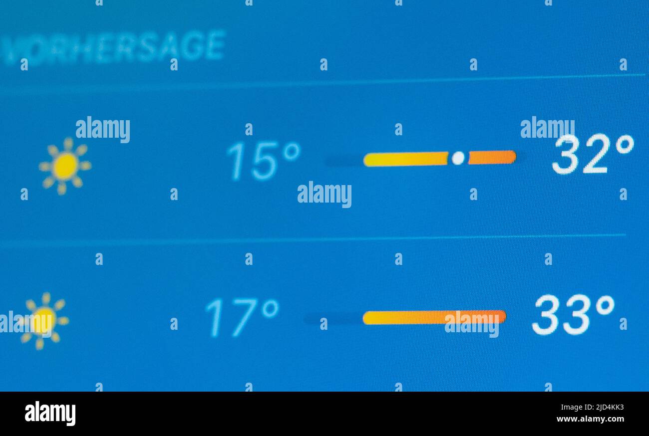 18 giugno 2022, Baden-Wuerttemberg, Rottweil: Su un'applicazione meteo di un iPhone se è previsto il sole e fino a 33 gradi Celsius. Foto: Silas Stein/ Foto Stock 18 giugno 2022, Baden-Wuerttemberg, Rottweil: Su un'applicazione meteo di un iPhone se è previsto il sole e fino a 33 gradi Celsius. Foto: Silas Stein/ Foto Stock