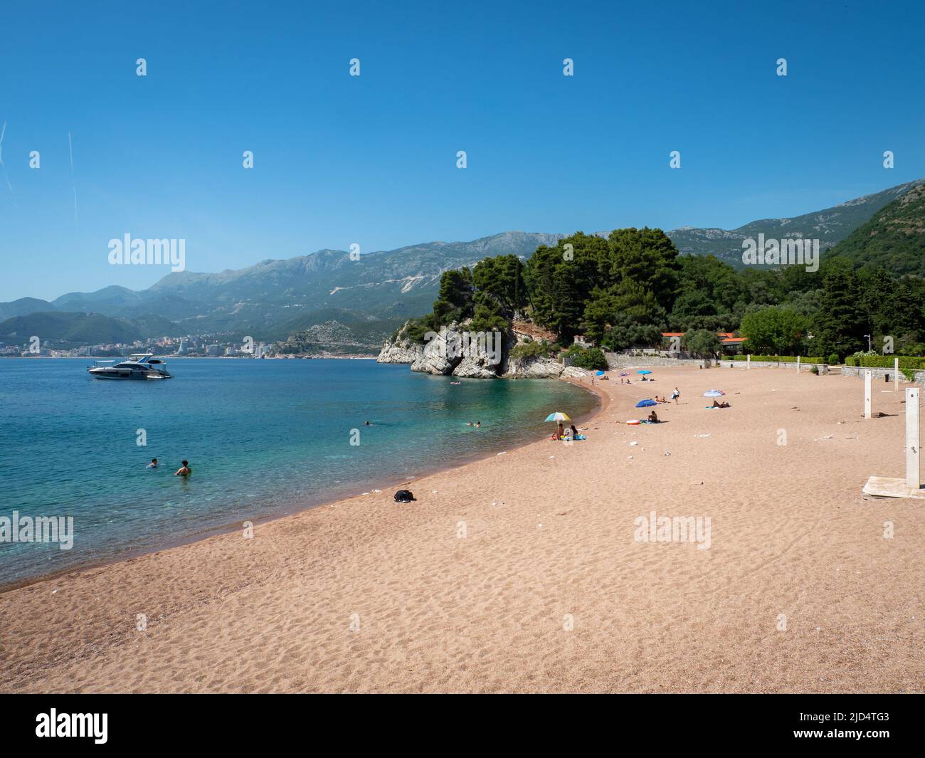 Spiaggia in montenegro Sveti Stefan Adria costa Foto Stock