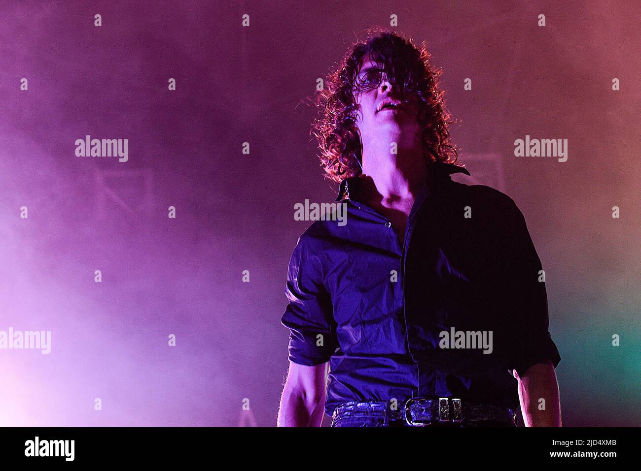 Roma, Italia. 17th giugno 2022. Il cantante italiano Francesco Motta, noto semplicemente come Motta, suona dal vivo al Festival di Villa Ada a Roma. (Foto di Vincenzo Nuzzolese/SOPA Images/Sipa USA) Credit: Sipa USA/Alamy Live News Foto Stock