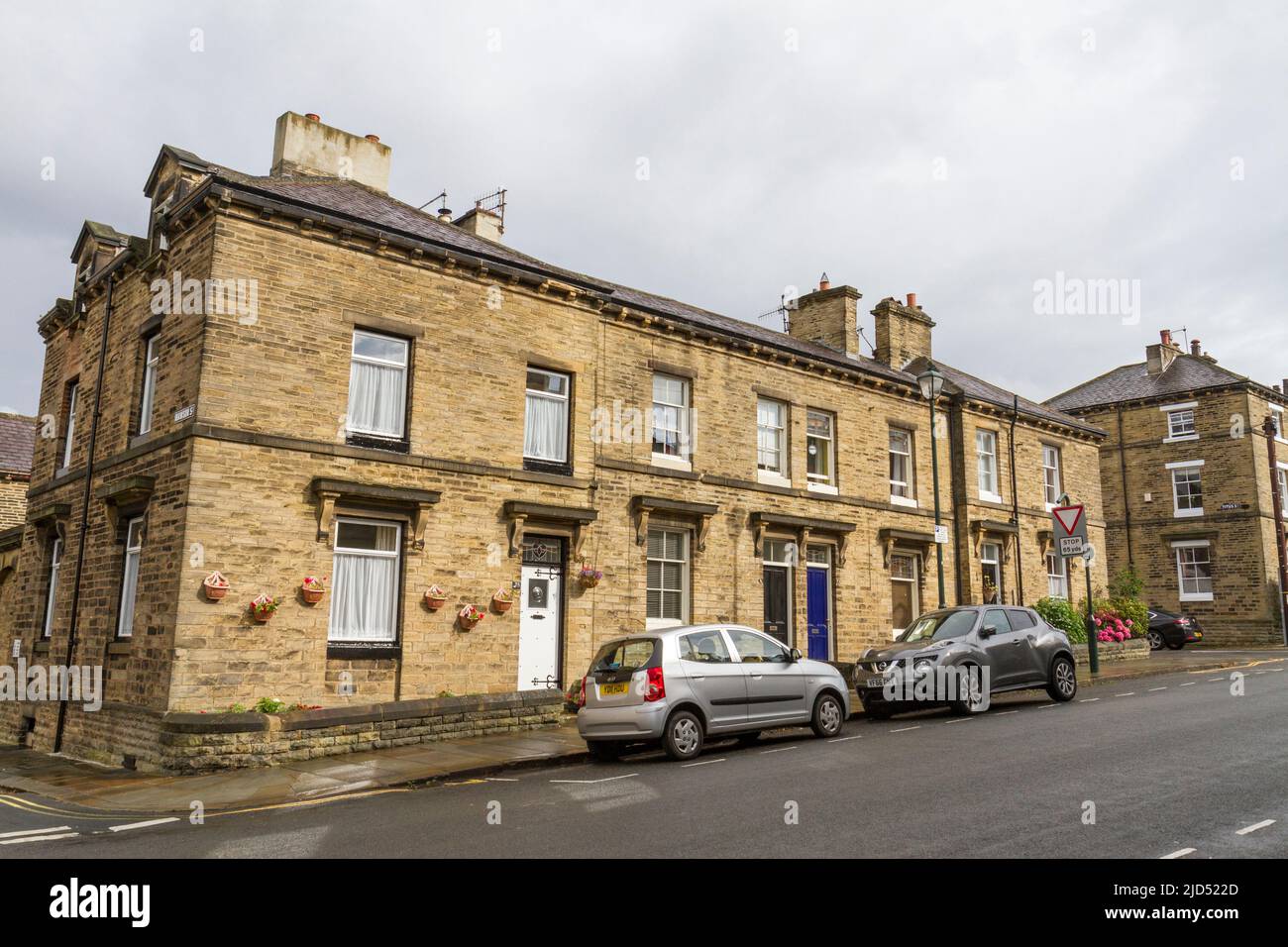 Splendida architettura di case a Saltaire, un villaggio modello vittoriano, Shipley, Bradford, West Yorkshire, Inghilterra. Foto Stock