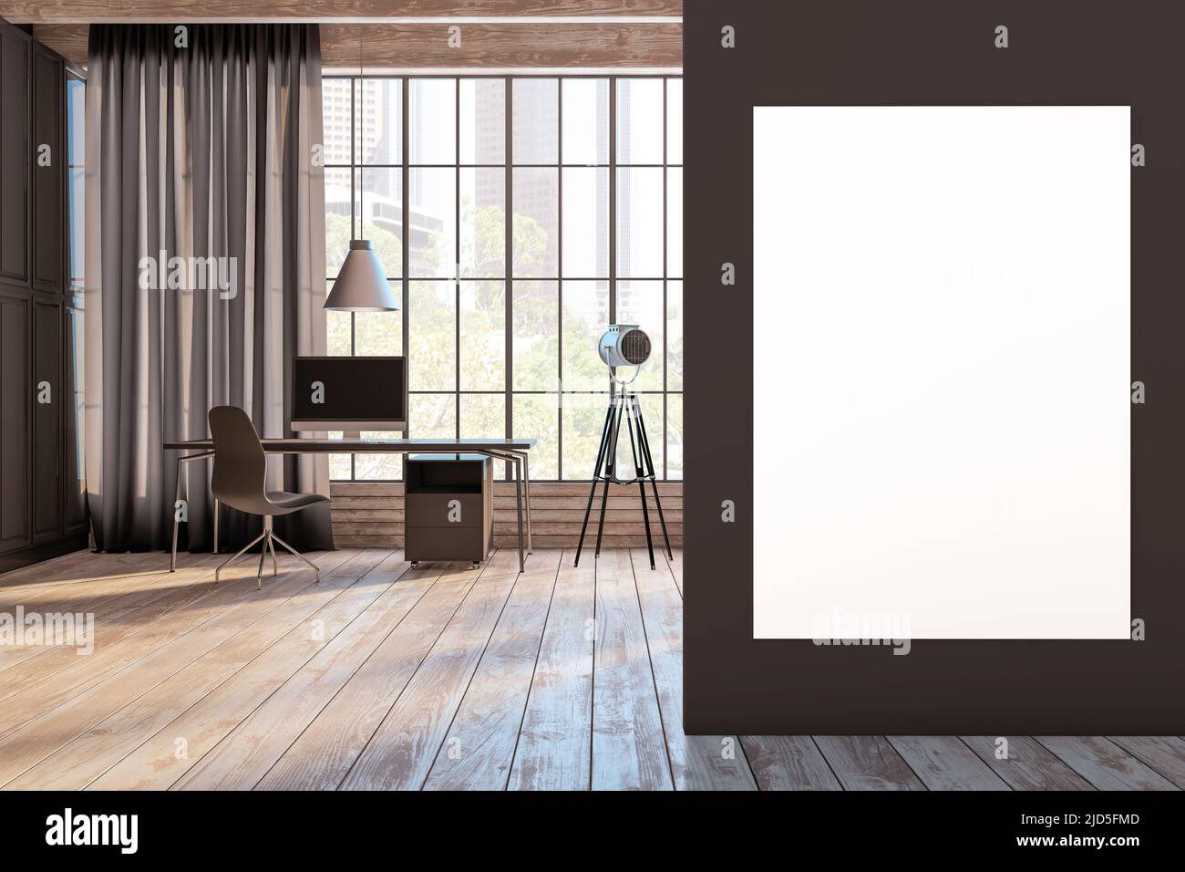 Vista frontale su grande poster bianco su pareti scure in un moderno e spazioso ufficio di design interno con pavimento e soffitto in legno, proiettore vintage, tenda grigia A. Foto Stock