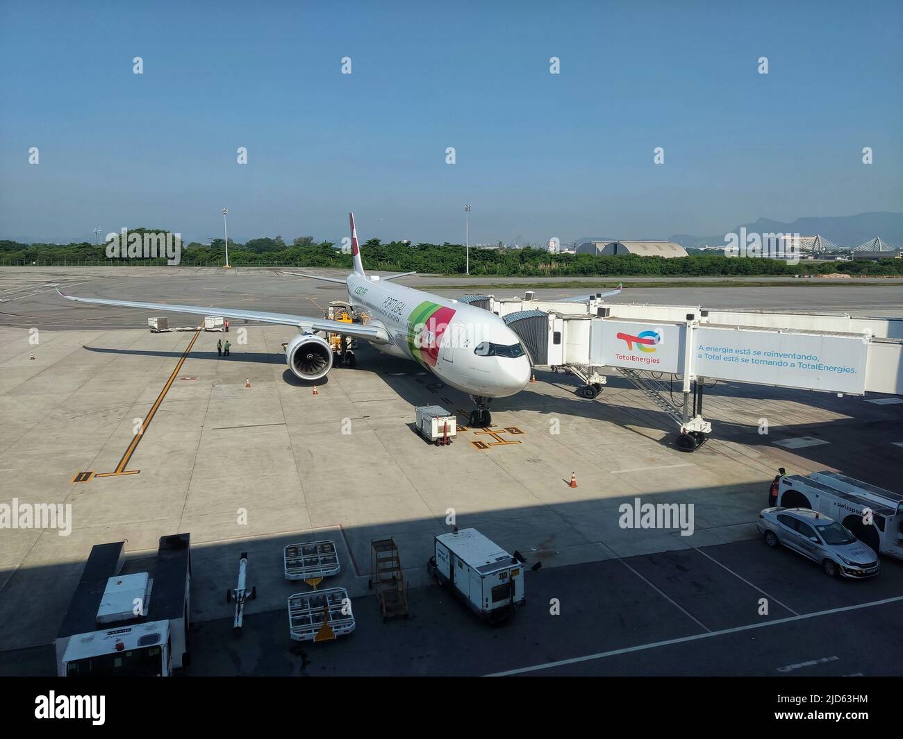 TAP Air Portugal aereo all'aeroporto Galeao International Tom Jobim, Rio de Janeiro, Brasile Foto Stock