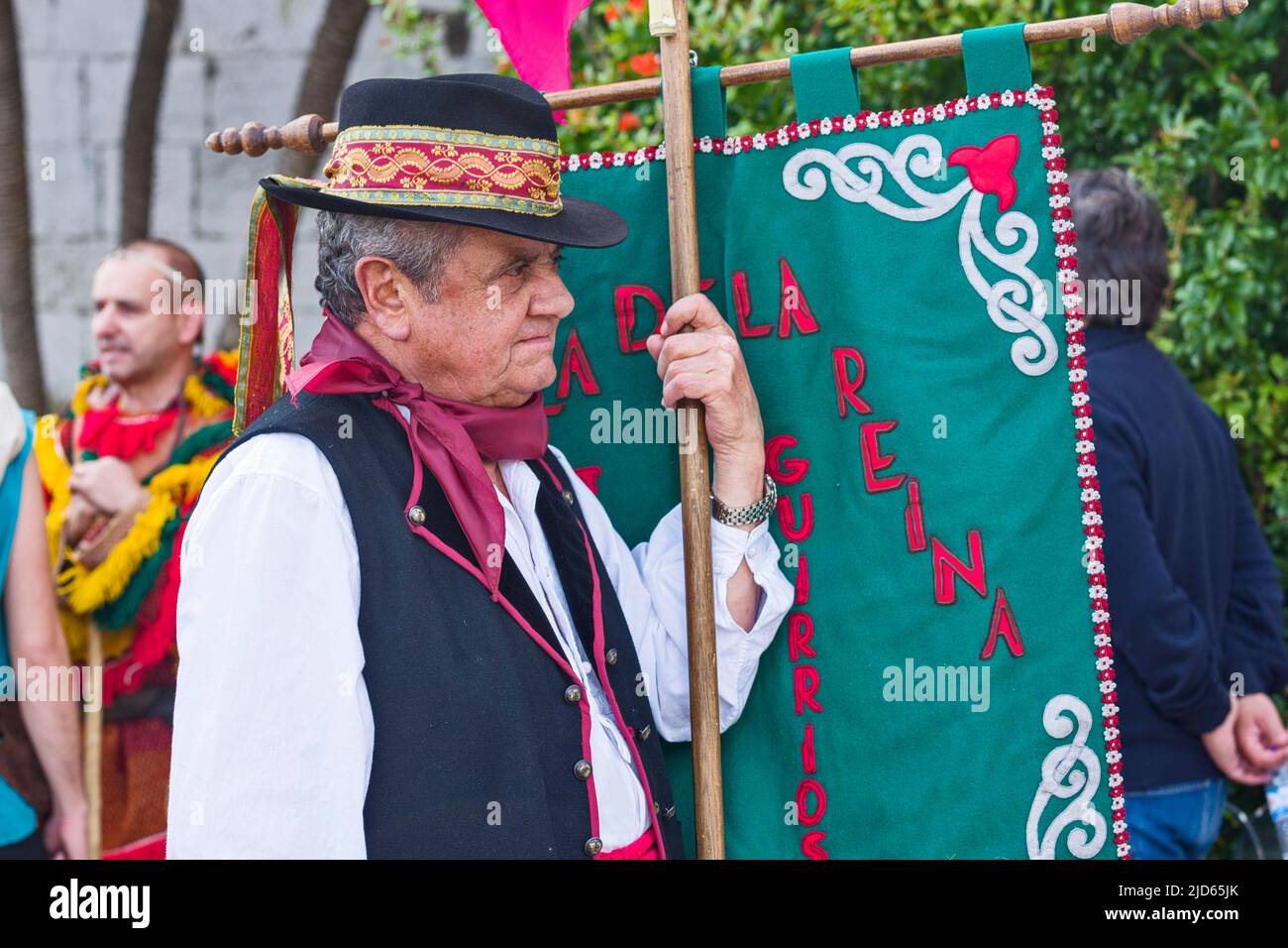 Dettaglio del costume durante la sfilata al Festival della maschera iberica di Lisbona, Portogallo Foto Stock