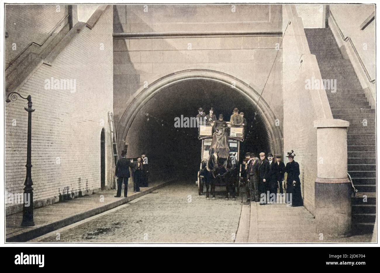 L'entrata del Blackwall Tunnel, Londra, che collega Blackwall con East Greenwich. Versione colorata di : 10012127 Data: 1897 Foto Stock