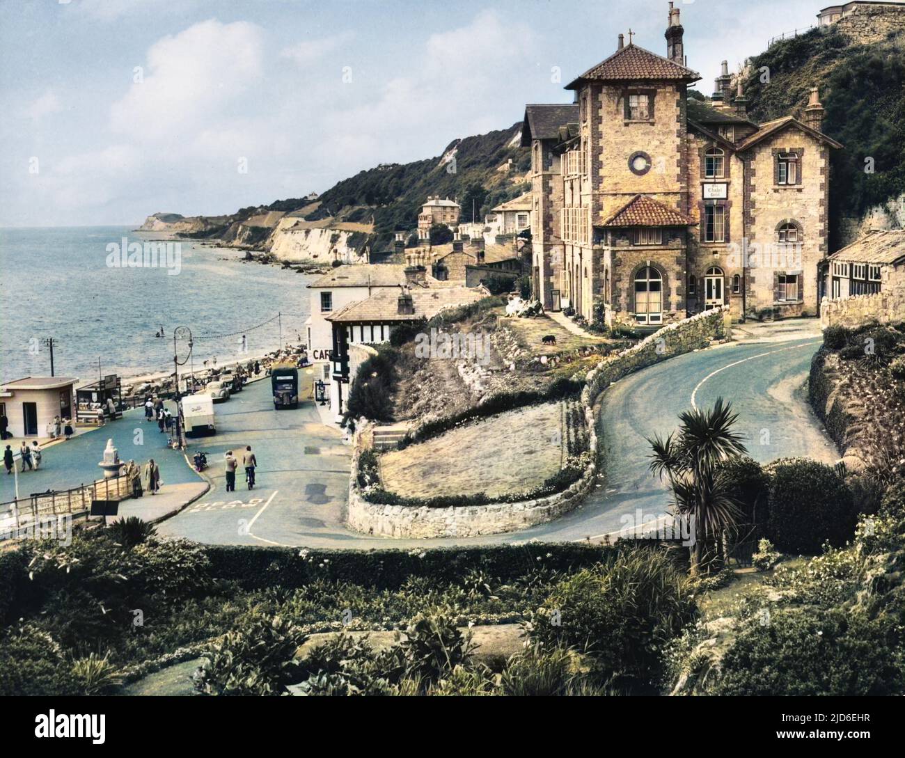 Ventnor, Isola di Wight, una delle località più belle di questa incantevole isola. Versione colorata di : 10154175 Data: 1950s Foto Stock