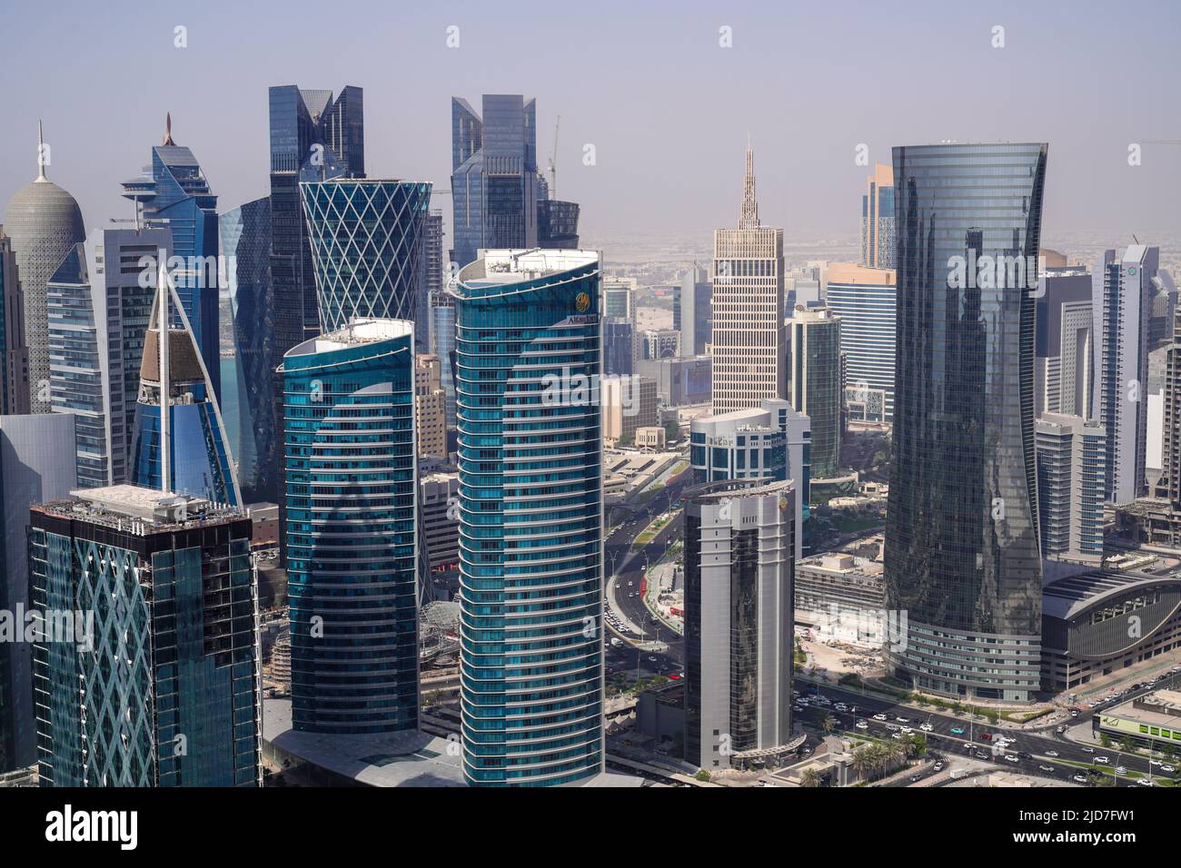 Edifici a West Bay, il quartiere degli affari di Doha, Qatar Foto Stock