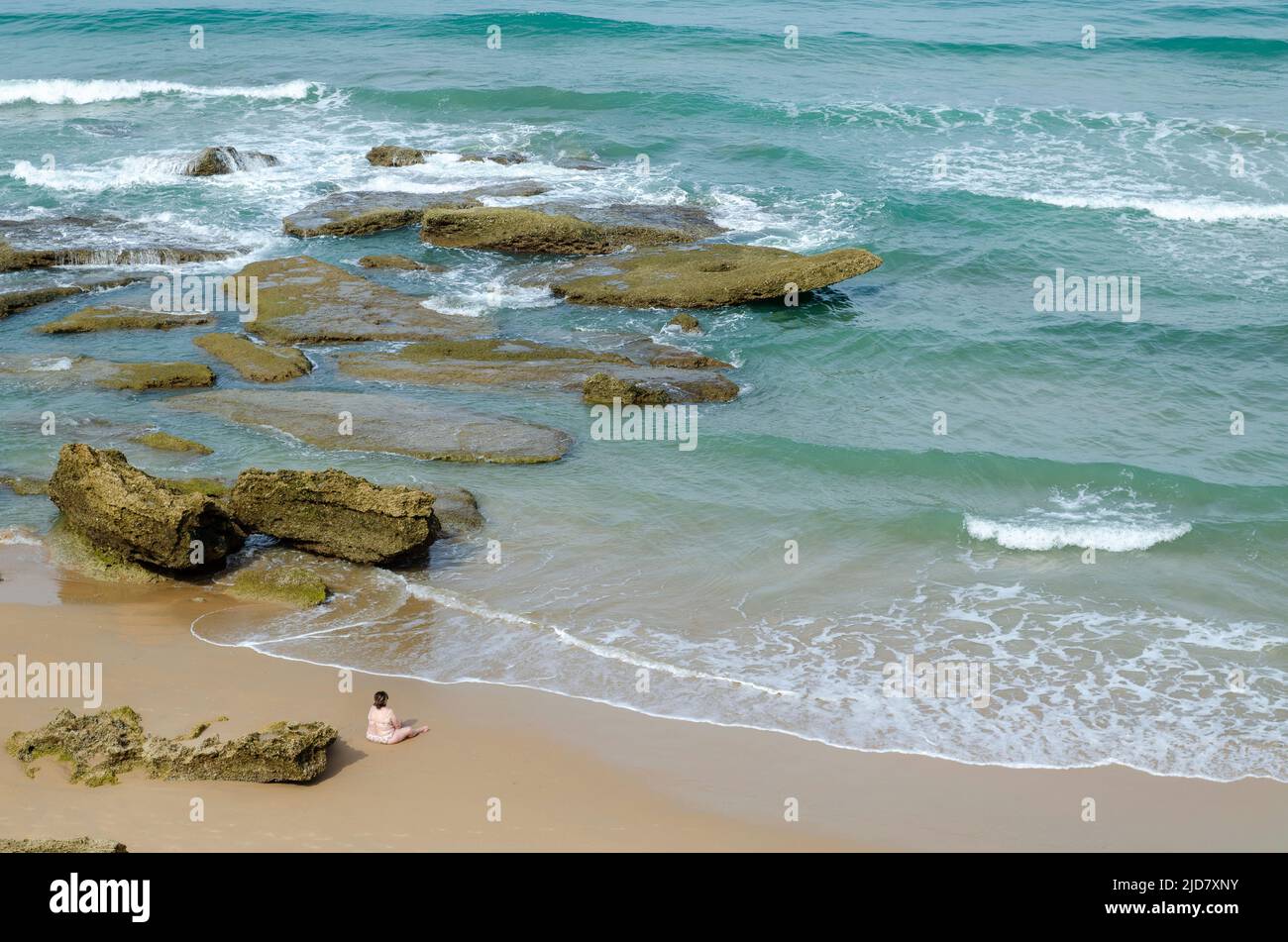 Roche si infila a Conil de la Frontera, Cadice, Spagna. Vacanza. Foto Stock