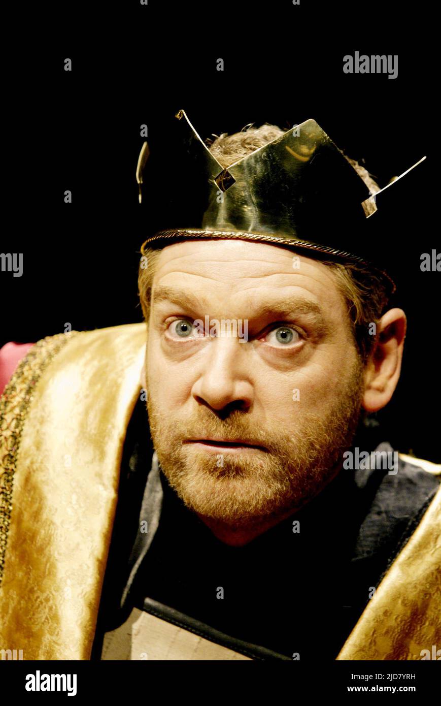 Kenneth Branagh (Richard III) in RICHARD III di Shakespeare al Crucible Theatre di Sheffield, Inghilterra 19/03/2002 design: Christopher Oram Lighting: Tim Mitchell regista: Michael Grandage Foto Stock