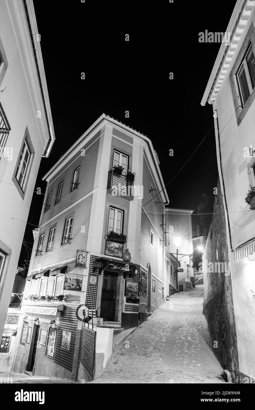 La Riviera portoghese, Portogallo - 22 ottobre 2020 - Dettagli di architettura della Riviera portoghese, conosciuta anche come Costa di Estoril “Costa do Estoril” o Foto Stock