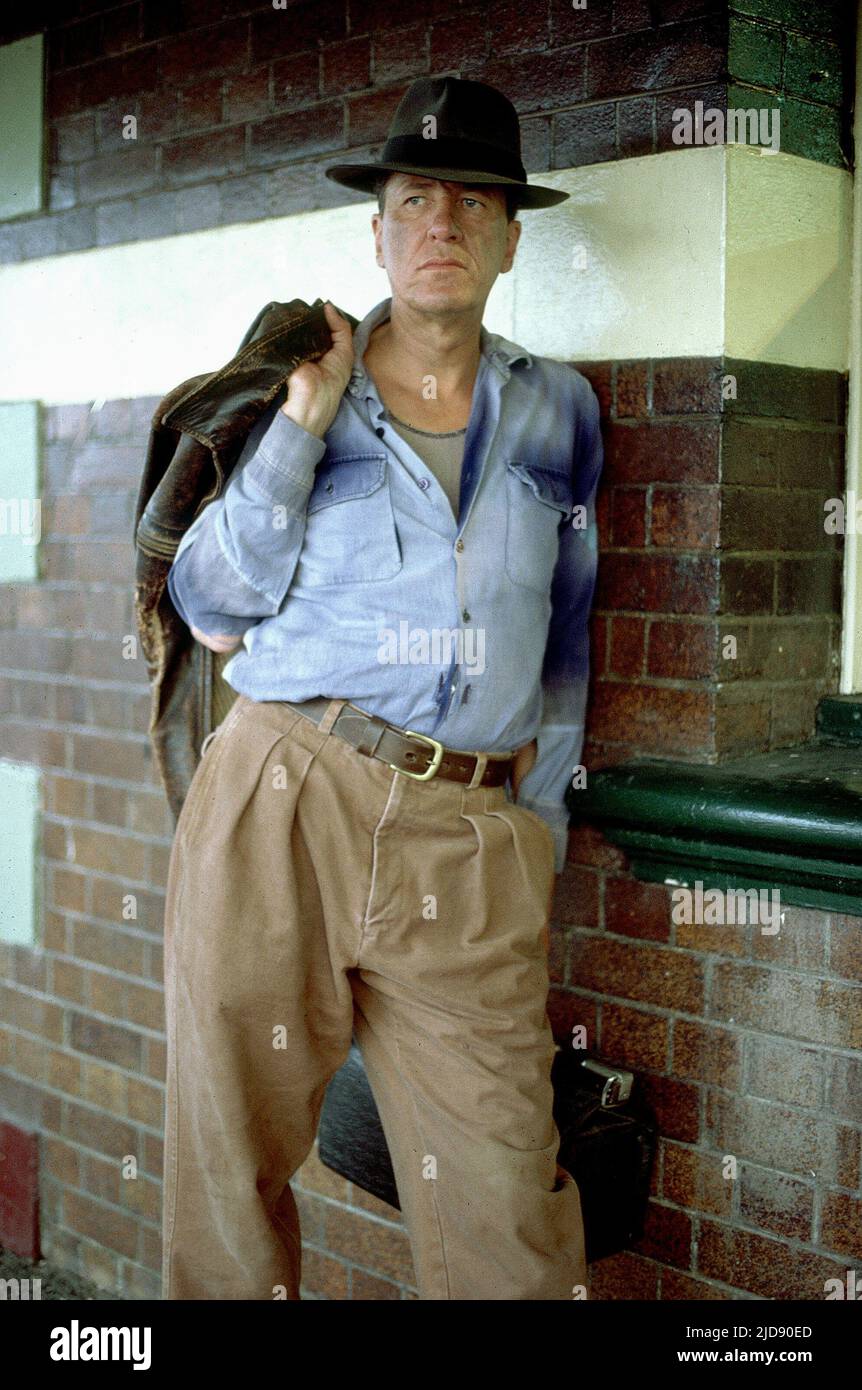 GEOFFREY RUSH, NUOTO A MONTE, 2003, Foto Stock