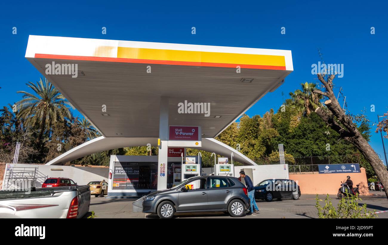 Stazione di benzina Shell, Marrakech, Marocco Foto Stock