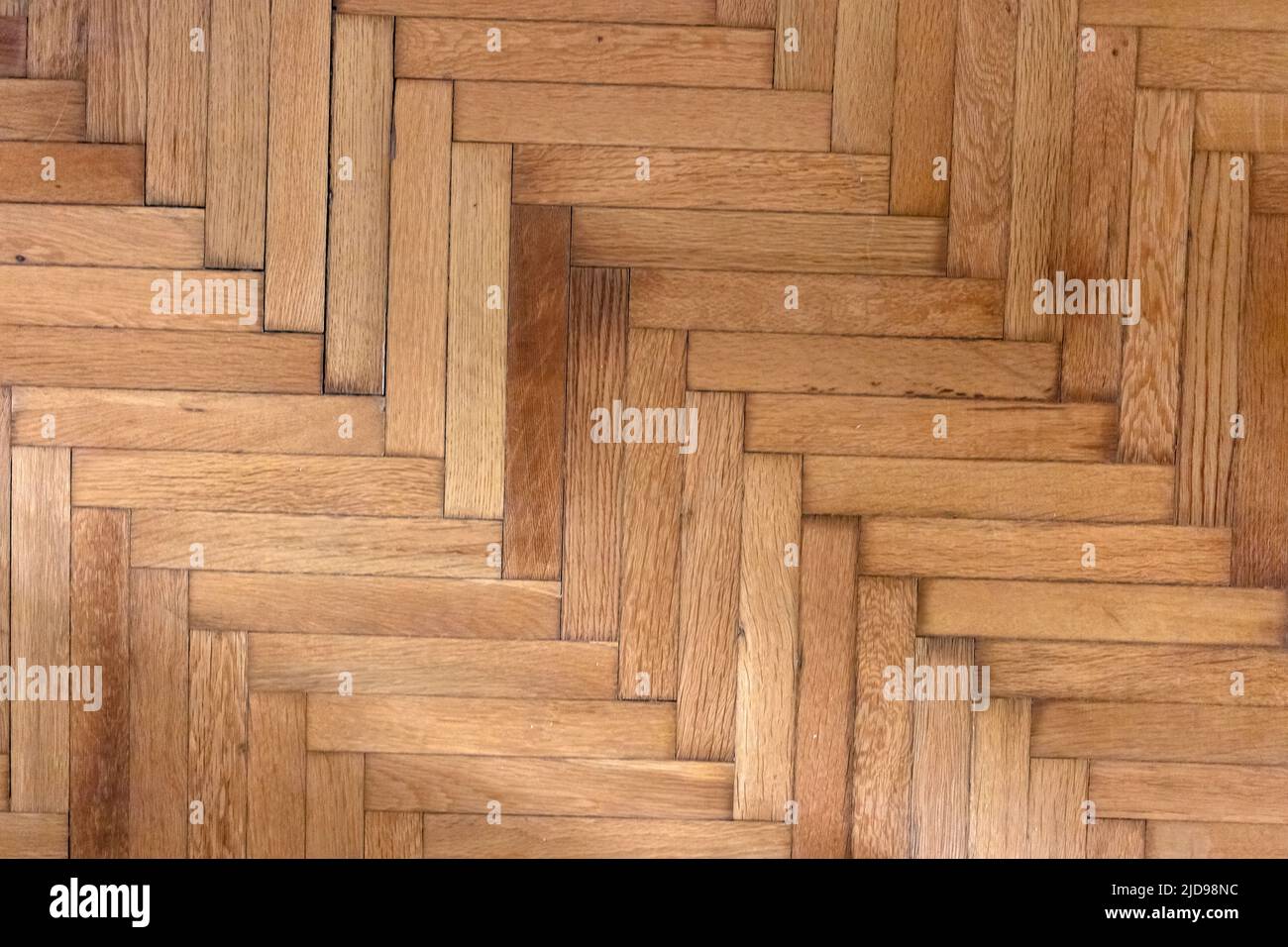 Pavimento in legno a spina di pesce immagini e fotografie stock ad alta  risoluzione - Alamy