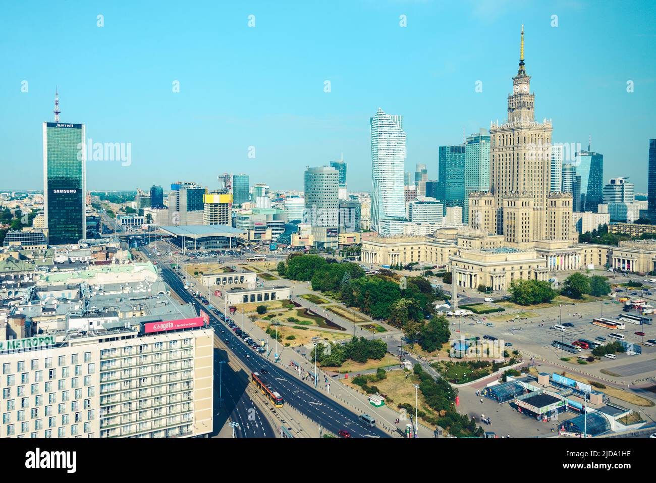 Varsavia, Polonia - Luglio-20-2019. Il Palazzo della Cultura e il centro della città nella capitale polacca Foto Stock