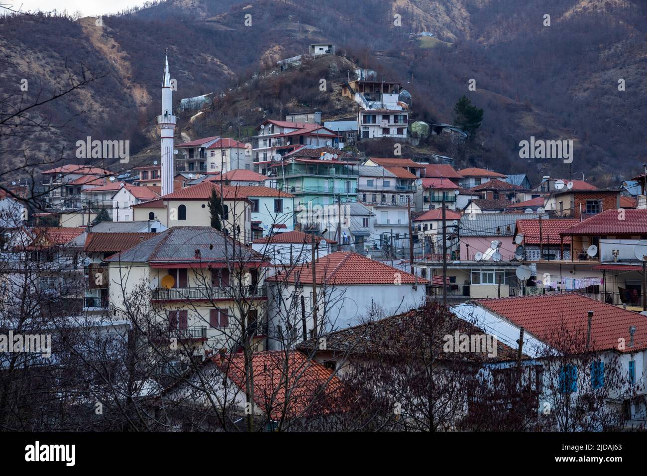 Thermes è un villaggio montagnoso di Pomak a Xanthi, al confine greco-bulgaro. Thermes è popolare per le sue terme calde, che si possono trovare in tutto il Foto Stock