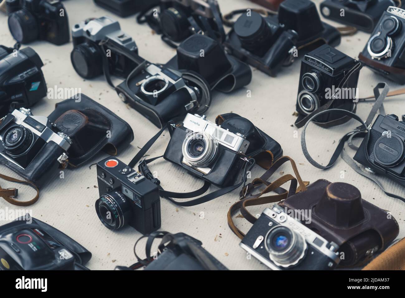 Macchina fotografica del mercato delle pulci immagini e fotografie stock ad  alta risoluzione - Alamy