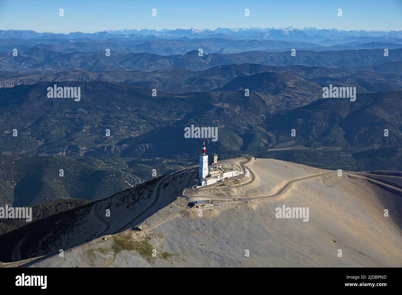 Francia, Vertice Vaucluse del Monte Ventoux e l'osservatorio (foto aerea) Foto Stock