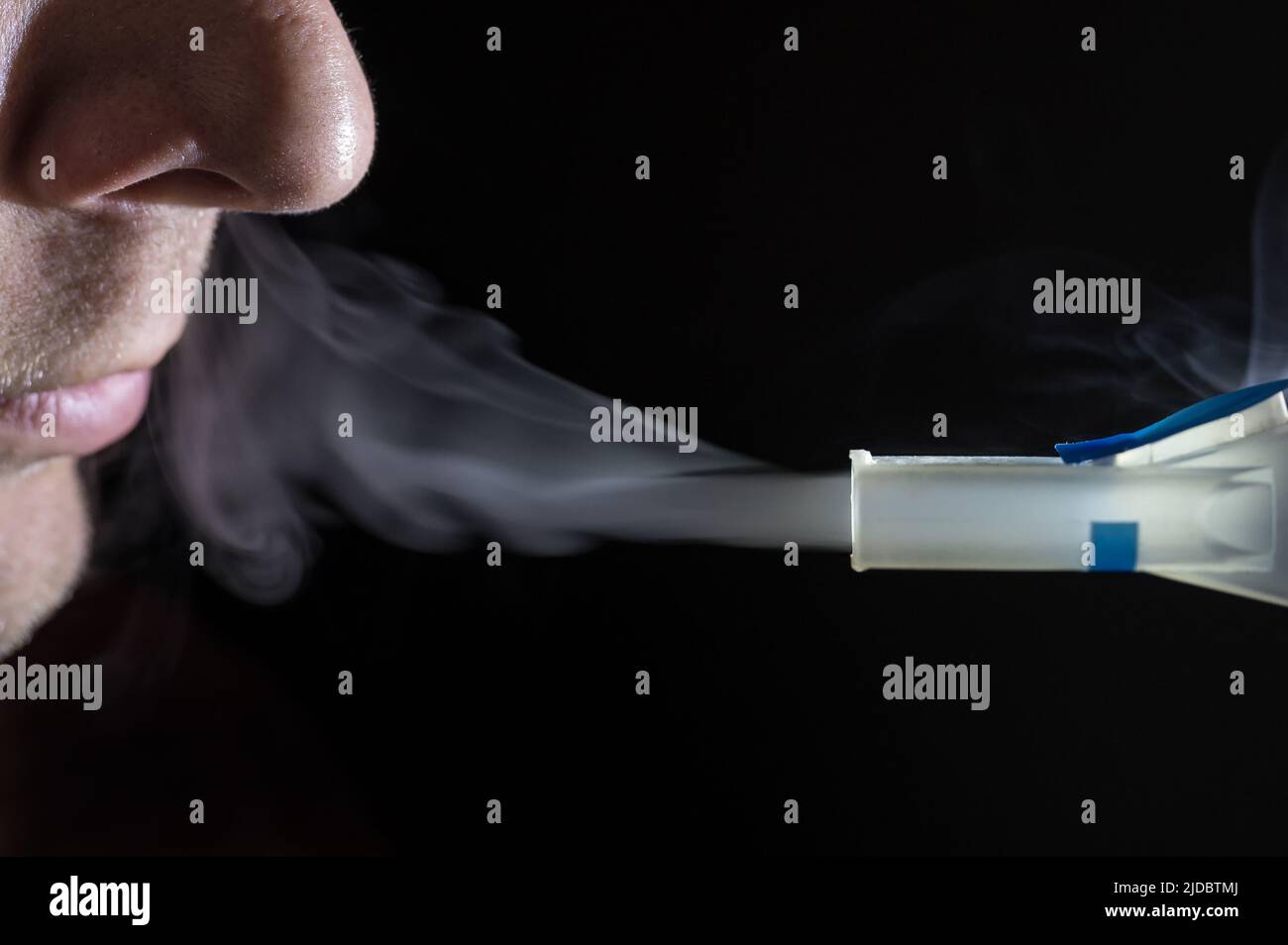 Inalatore elettrico per il trattamento di varie malattie respiratorie Foto Stock