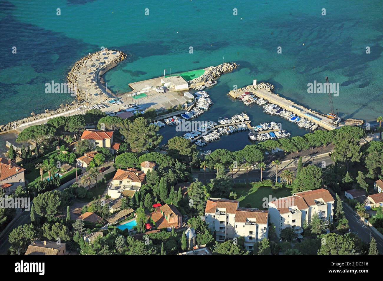 Francia, Bocche del Rhône, il Ciotat, porto del Mediterraneo, il piccolo porto di Saint Jean (foto aerea) Foto Stock