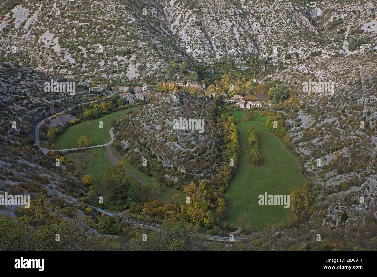 Francia, Gard Navacelles, paesaggio e villaggio del Grand sito del Cirque de Navacelles Foto Stock