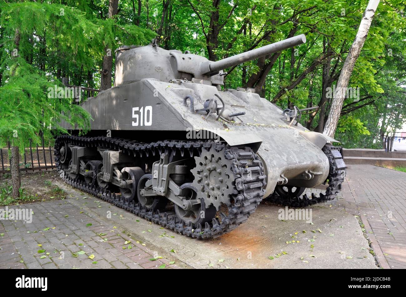 Mosca, Russia - 12 giugno 2022: M4A2 Sherman Medium Tank, mostra del Museo della Vittoria su Poklonnaya Gora. Foto Stock