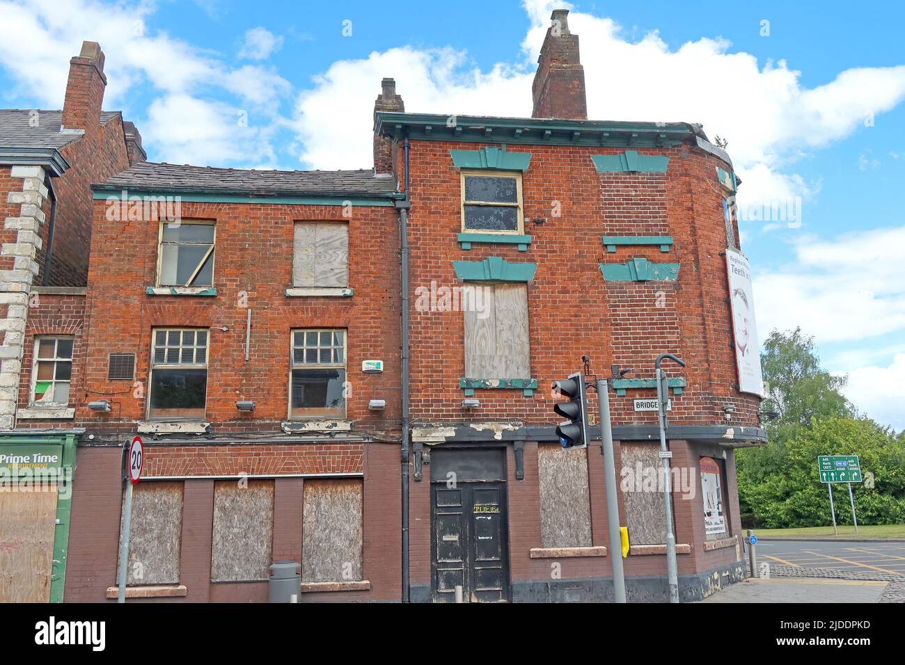 Bridge Street, Warrington derelict Properties, Cheshire, Inghilterra, Regno Unito, WA1 2HJ Foto Stock