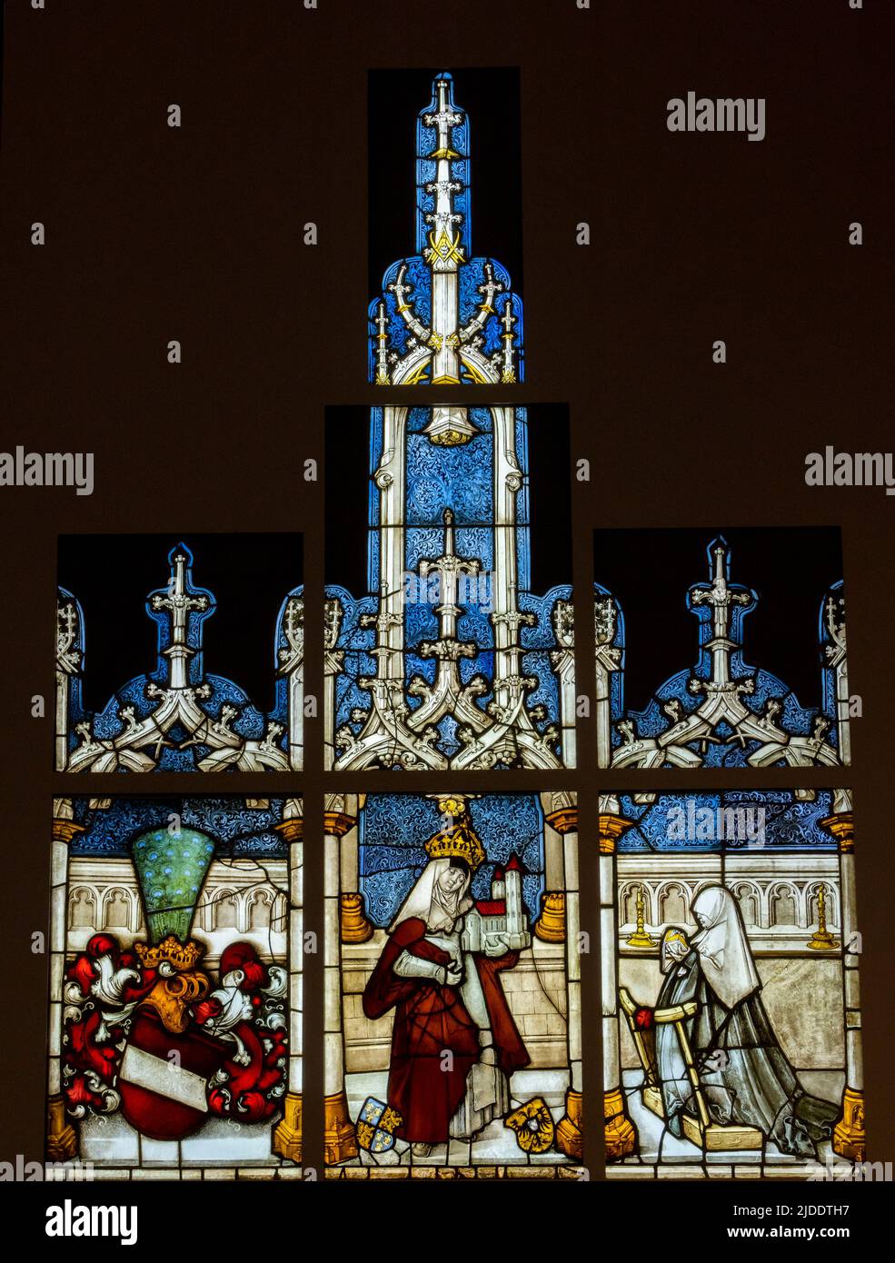 Pannelli di vetro colorato con donatore Empress Cunigund dalla chiesa della Certosa di Prüll, prima del 1513, Bayerisches Nationalmuseum, Monaco, Germania Foto Stock