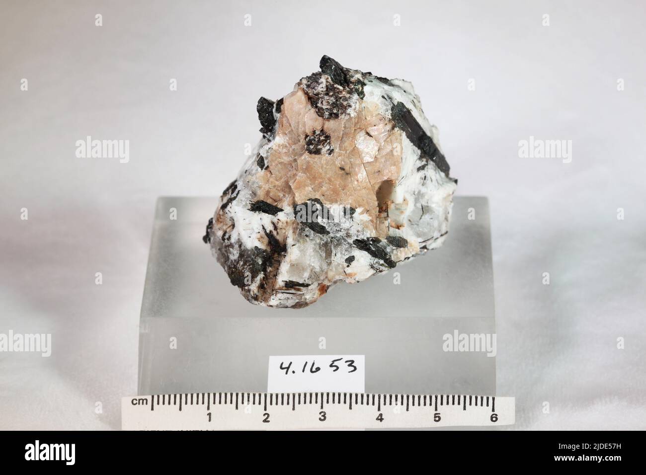 Catapeleiite. Minerali. Nord America; Canada; Quebec; Vercheres County; Mont-St-Hilaire Foto Stock