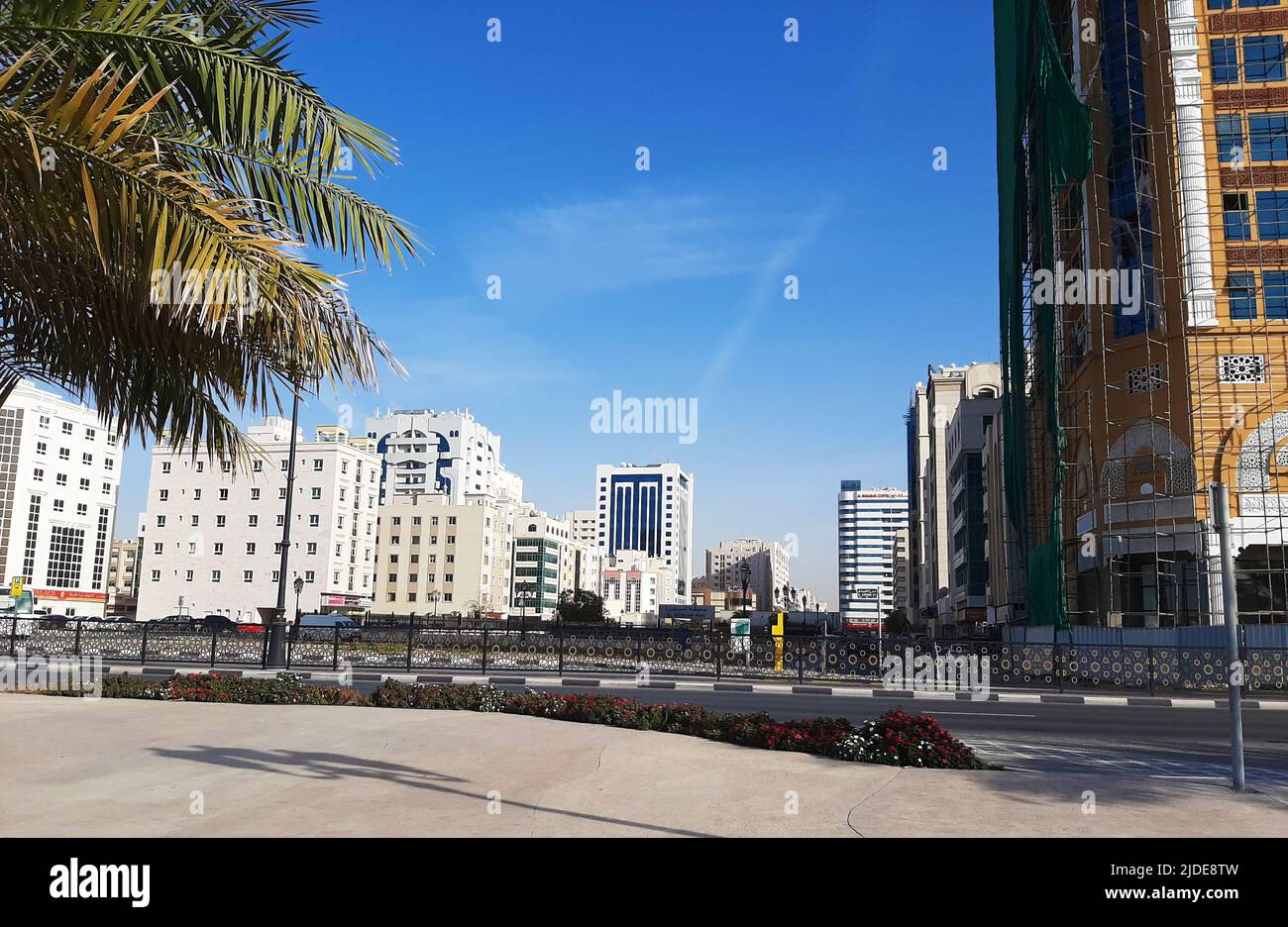 Sharjah, Emirati Arabi Uniti 24 febbraio 2020: Sharjah edifici e viali della città Foto Stock