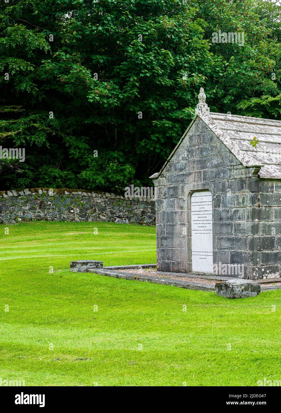 Gruline, Isola di Mull, Scozia – il Mausoleo del generale maggiore Macquarie e della sua famiglia Foto Stock