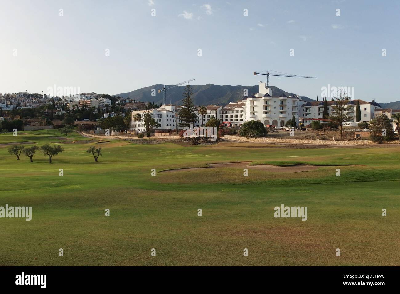 La Zambra hotel (ex Byblos) che aprirà presto.Mijas Costa, provincia di Malaga, Spagna. Foto Stock